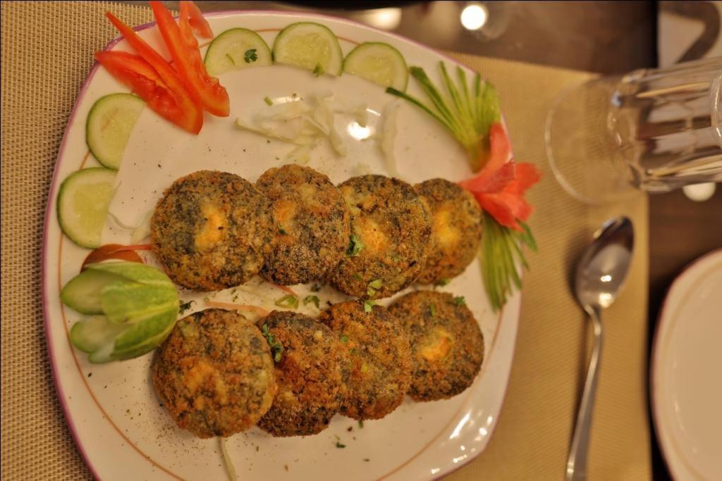 호텔 더 아마리스 Rishīkesh 외부 사진